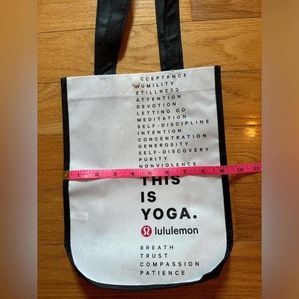 *3 for $9* Lulu Small Tote Bag - Picture 3 of 7
